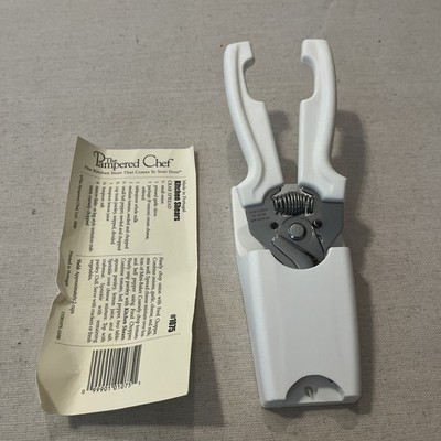 Pampered Chef Kitchen Multi Purpose Shears White Scissors 1075 Wall Mount Holder