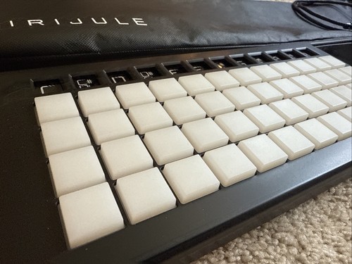 TheoryBoard by Irijule – MIDI Controller for Chords & Scales – Barely Used - Picture 5 of 11