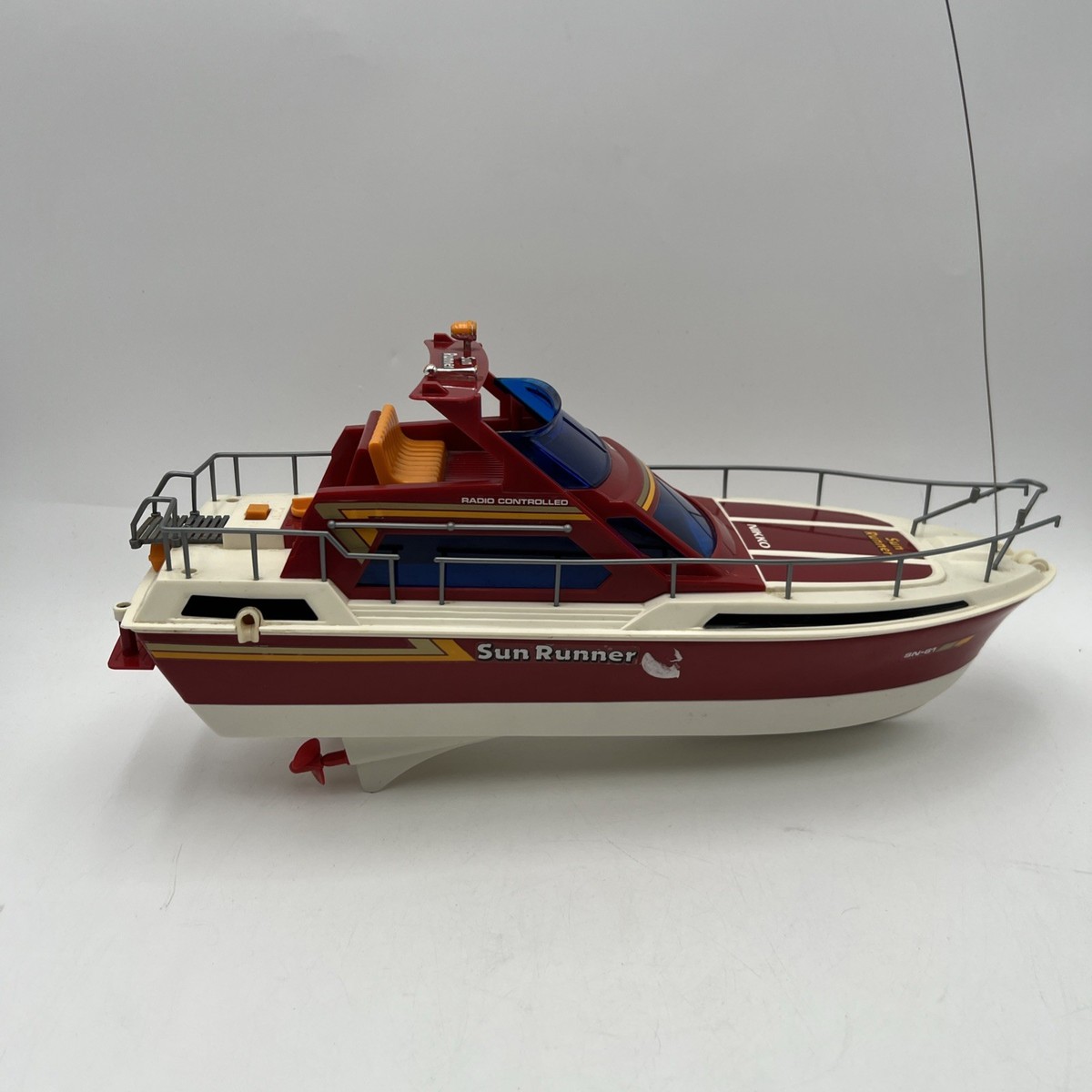 Nikko Radio Control Caribic Star RC Boat 1/20 Scale MHz