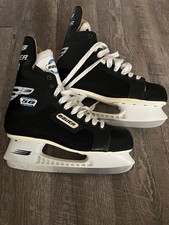 Bauer 50 Impact Junior Ice Hockey Skates Size 2 Black White Leather Textile Lace