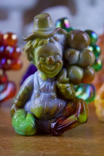 MOSSER All the World Loves A Clown Set of 8 (3 1/2") Tall - Picture 6 of 21