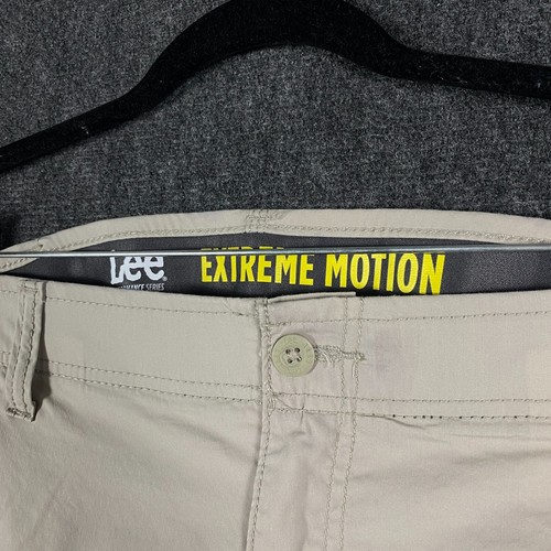 Lee Extreme Motion Mens W38 Cargo Shorts Beige Pockets Outdoor Hiking Workwear - Picture 2 of 14