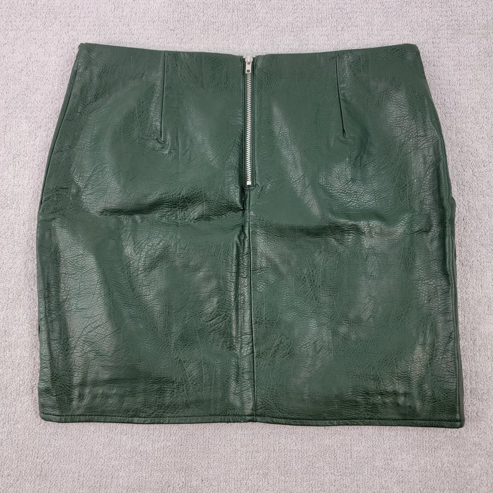 Falda para mujer Romeo + Juliet Couture talla M imitación cuero tachonado bordado rosa Foto 4 de 4