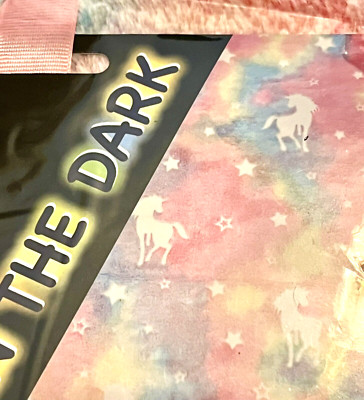Colorful Unicorn Plush Blanket Glows in the Dark