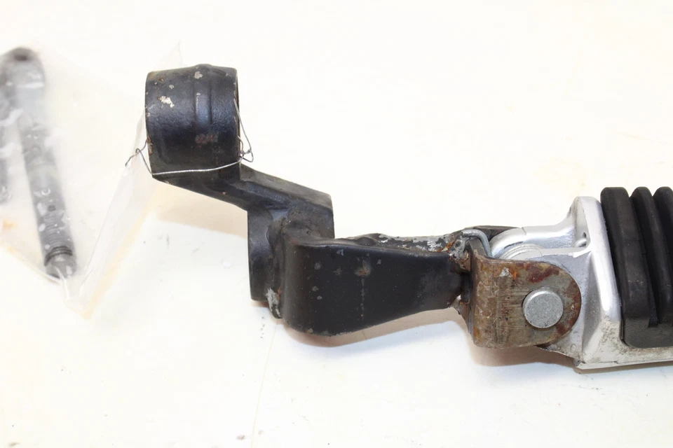 Juego trasero izquierdo Suzuki Vx800 1990 reposapiés conductor reposapiés tope Foto 4 de 4