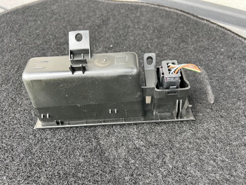 Volkswagen Transporter T5 Caravelle Multivan CONSOLE STORAGE BOX & HAZARD SWITCH - Picture 5 of 6