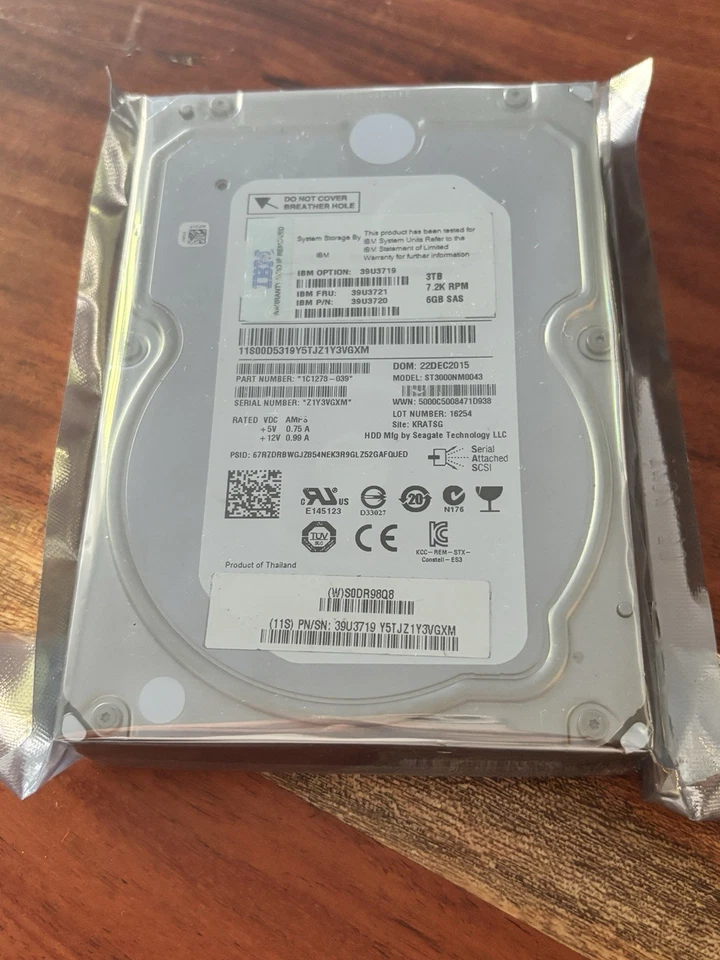 IBM Seagate 3TB HDD 7.2K SAS Hard Drive Festplatte ST3000NM0043 NEU OVP - Bild 2 von 3