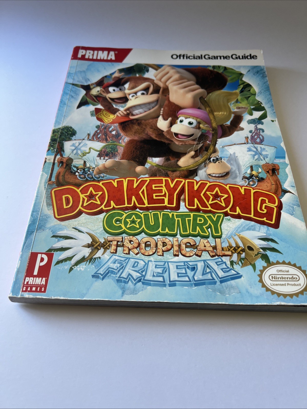 Donkey Kong Country: Tropical Freeze : Prima Official Game Guide by Prima Games
