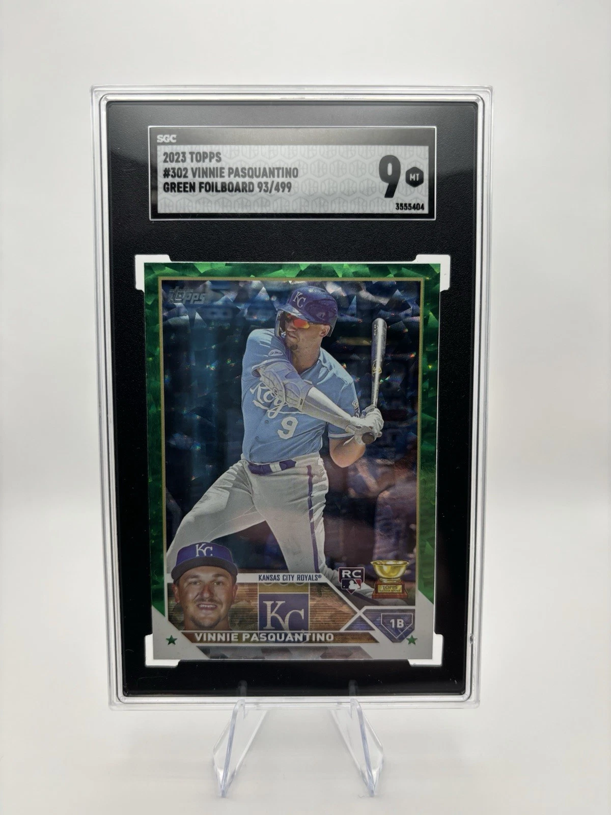 2023 Topps Series 1 - Vinnie Pasquantino #302 Green Foil /499 (RC)