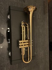 Yamaha YTR-4335G Bb Trumpet Brass Gold Bell with Case and Mouthpiece
