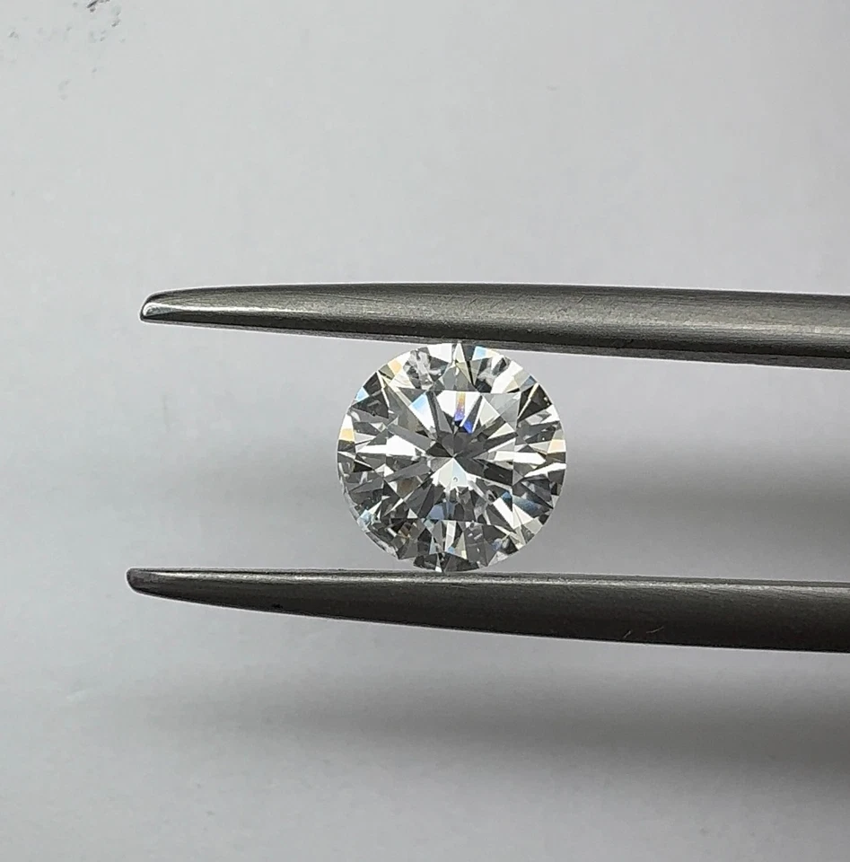 Diamante Natural Certificado GIA 1,30 quilates | Forma Redonda | Color-D | Claridad-I2 Foto 4 de 4