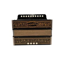 Hohner Marca Registrada Vienna 1-Row 4-Bass 10-Treble Button Diatonic Accordion