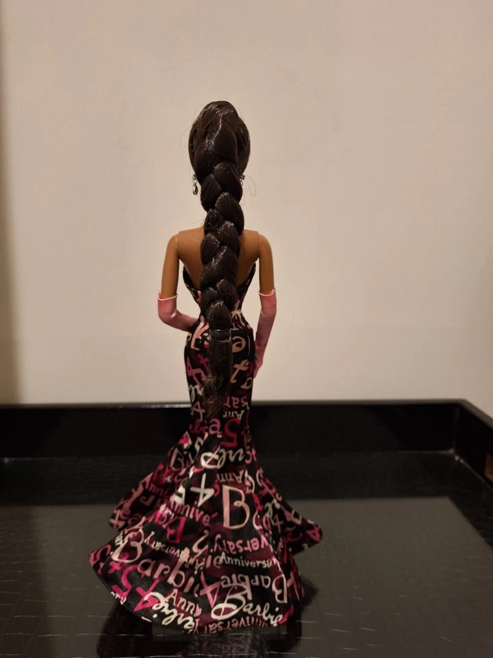 Barbie AA Silkstone 45 Aniversario Mattel-Pelo Morena Largo Sedoso-Muñeca Muy Buena! Foto 3 de 3