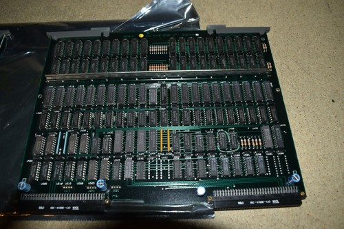 TEKTRONIX 670-7673 PLANE MEMORY LOT OF TWO VINTAGE BOARDS (AQ31) - Picture 3 of 3