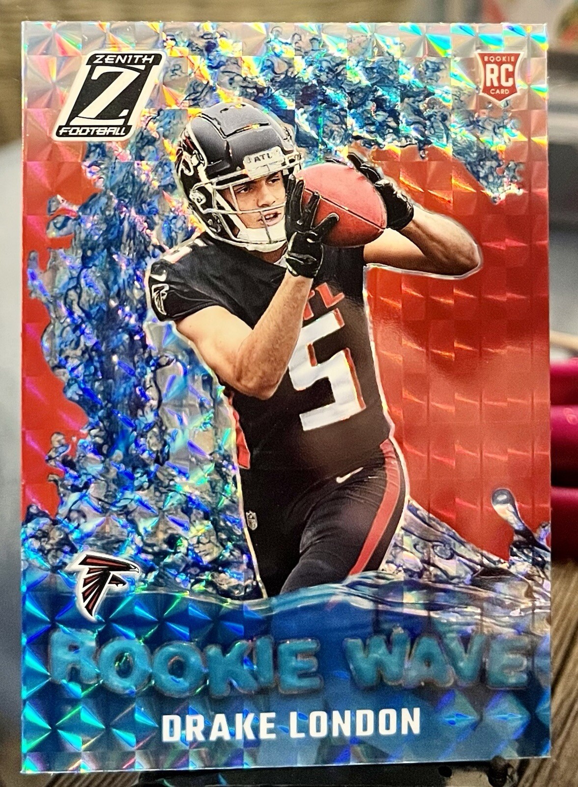 Drake London ROOKIE WAVE Blue 2022 Zenith Football #RW-DL Atlanta Falcons