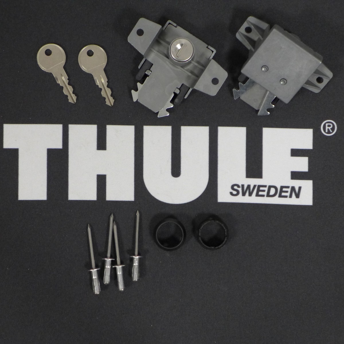 Thule Schloß Schloßkasten 1Stk. für Deckel Abdeckungen Hauben Dachboxen Thule Schloß Schloßkasten 1Stk. für Deckel Abdeckungen Hauben Dachboxen