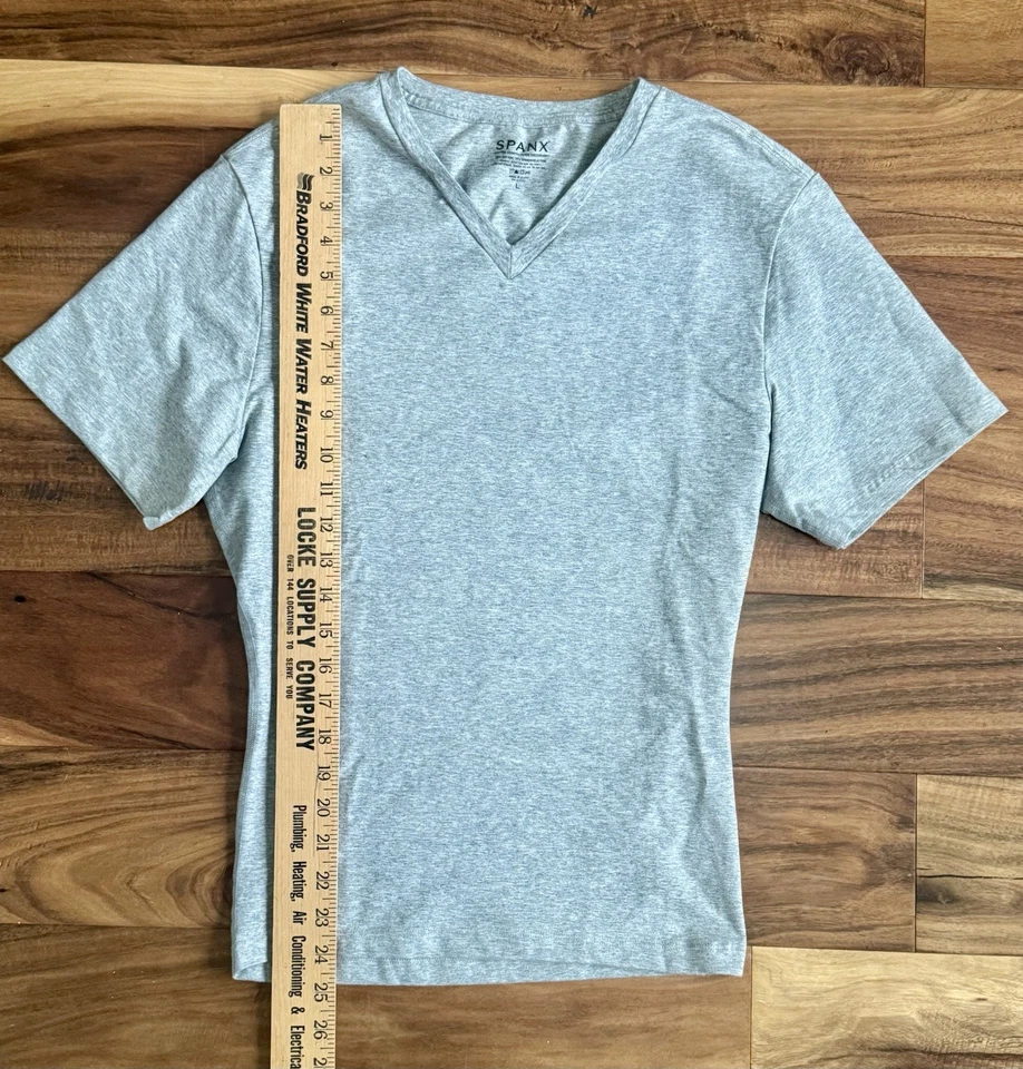 Spanx Compression V Neck Undershirt Mens L Gray Slim Fit Base Layer Basic Shirt - Image 2 of 4
