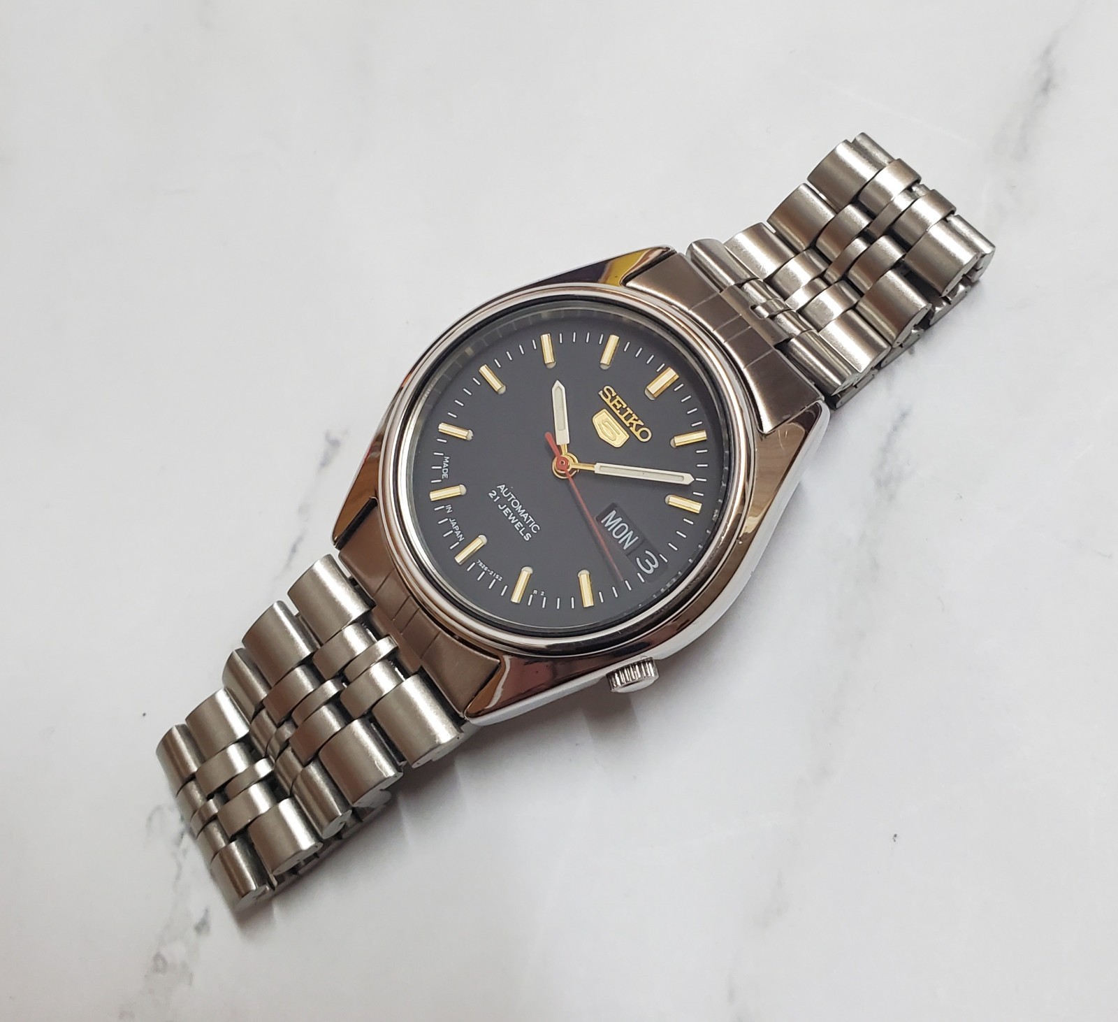 Ultra OEM Black Retro Automatic Rare Vintage 1998 Seiko 7S26 Dial Sunburst JDM - vintagewatches.pk