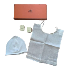 Hermes Baby Beanie Hat and Bib Set White Cotton Kid Clothes Accessories With Box