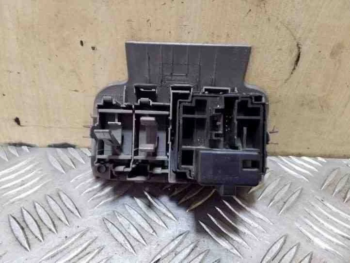 Interruptor de ajuste de altura de faros RENAULT SCÉNIC II JM0/1 26120896 - Imagen 2 de 4