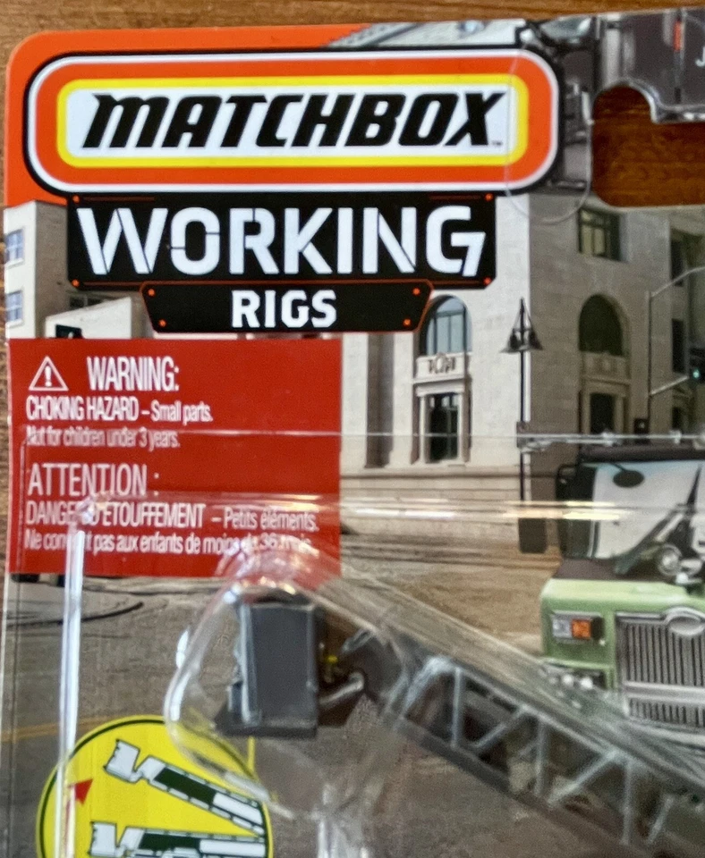 2024- Matchbox Working Rigs Pierce Velocity Ariel Platform Fire Truck -Green - Image 3 of 4