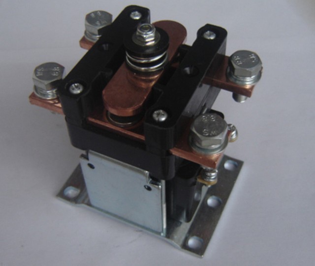Силовое реле 24v 300a