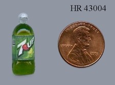 1:12 Scale 2 Liter Soda Pop Beverage Dollhouse Miniatures