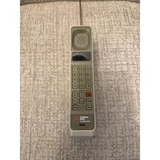 Vintage Motorola DynaTAC 8000 series cellular Brick Phone Untested