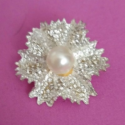 Silver Tone Flower Brooch Pin, White Round Imitation Pearl & Rhinestone