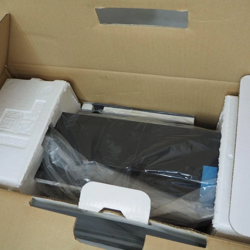 EPSON GT-X970 Perfection V750 Pro Scanner Unused New Flatbed Film 6400dpi - Image 3 of 4