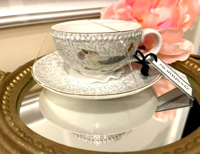 NEW! Morris & Co William Morris ''STRAWBERY THIEF'' Teacup/Saucer LARGE BIRD-RARE!