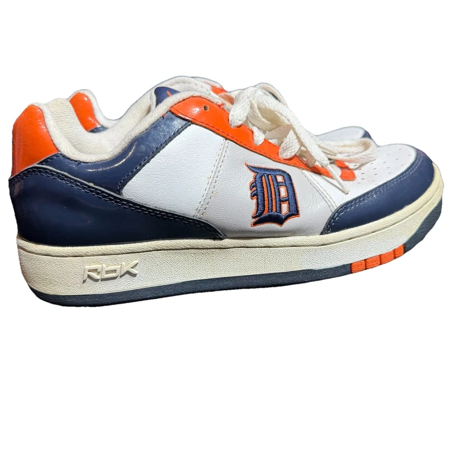 Zapatos Tenis Detroit Tigers MLB Reebok Talla 7.5 De Colección Raros Foto 2 de 4