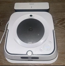 iRobot Braava Jet M6 (6110) Ultimate Wi-Fi Connected Robot Mop