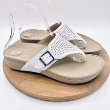 Vionic Capitola Sandals Womens 9 Beige White Leather Orthotic Wedge Studded