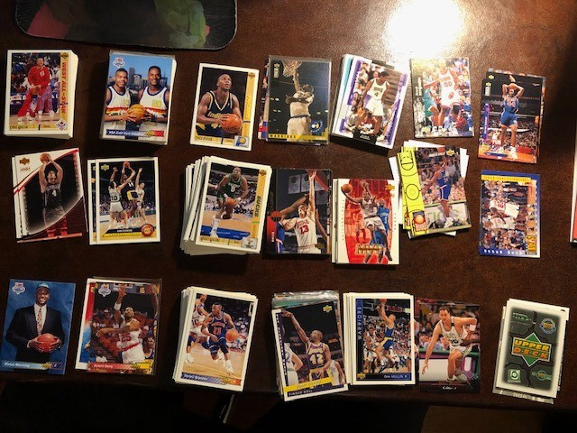 Upper Deck Basketball Cards - 100 Card Lot