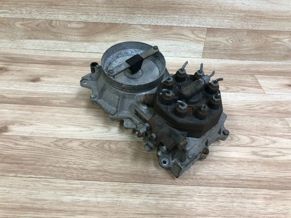 MERCEDES BENZ OEM R107 W116 450SL 450SLC 450SEL FUEL INJECTION DISTRIBUTOR A3 - Image 2 of 4