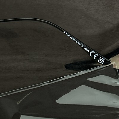 Lunettes de soleil Tom Ford FT1026/S 01B 61-12 Noir en stock
