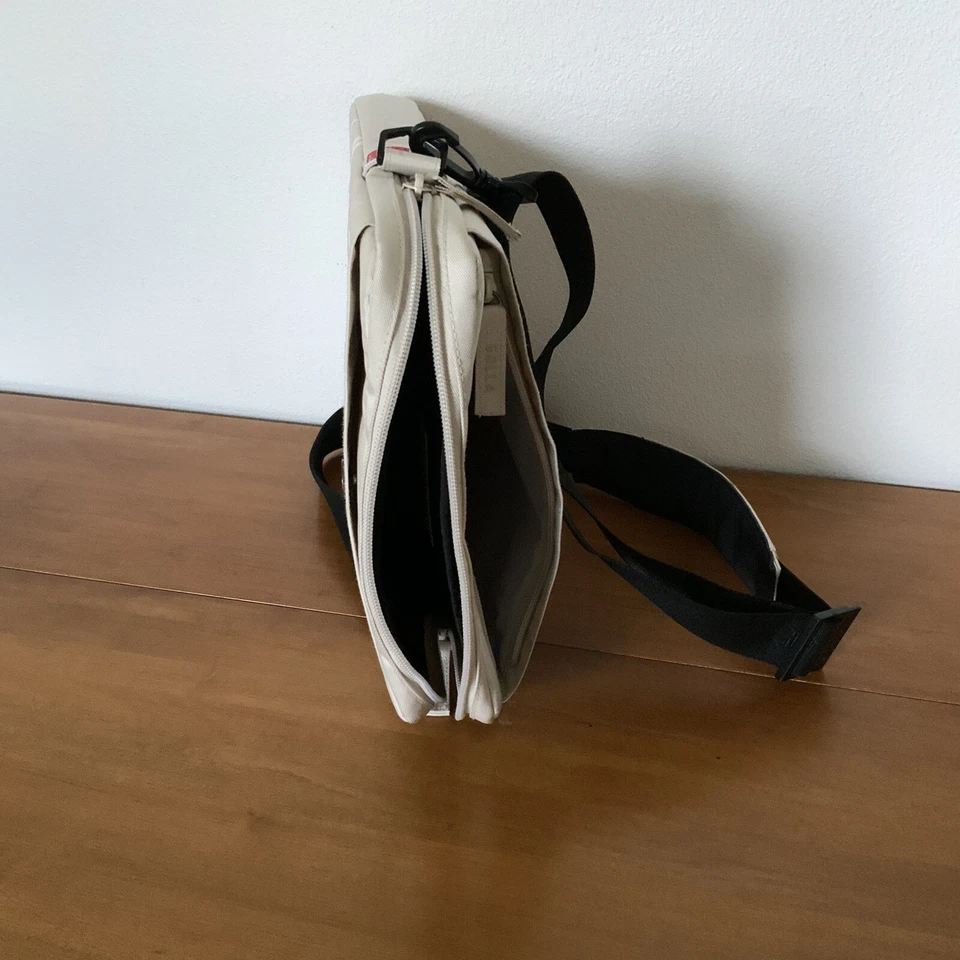 Golla Generation Mobile Padded Tablet Notepad Shoulder Bag 10x13 Beige - Image 3 of 4