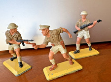 1976 Britains Deetail WW2 Lot of 3 British 8th Army Soldiers, see description