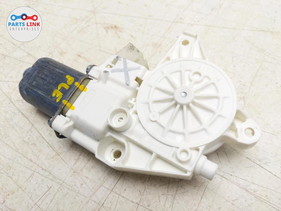 МОТОР РЕГУЛЯТОРА ПЕРЕДНЕГО ЛЕВОГО ОКНА ДВЕРИ W166 2016-19 MERCEDES GLE63S AMG - Изображение 2 из 4