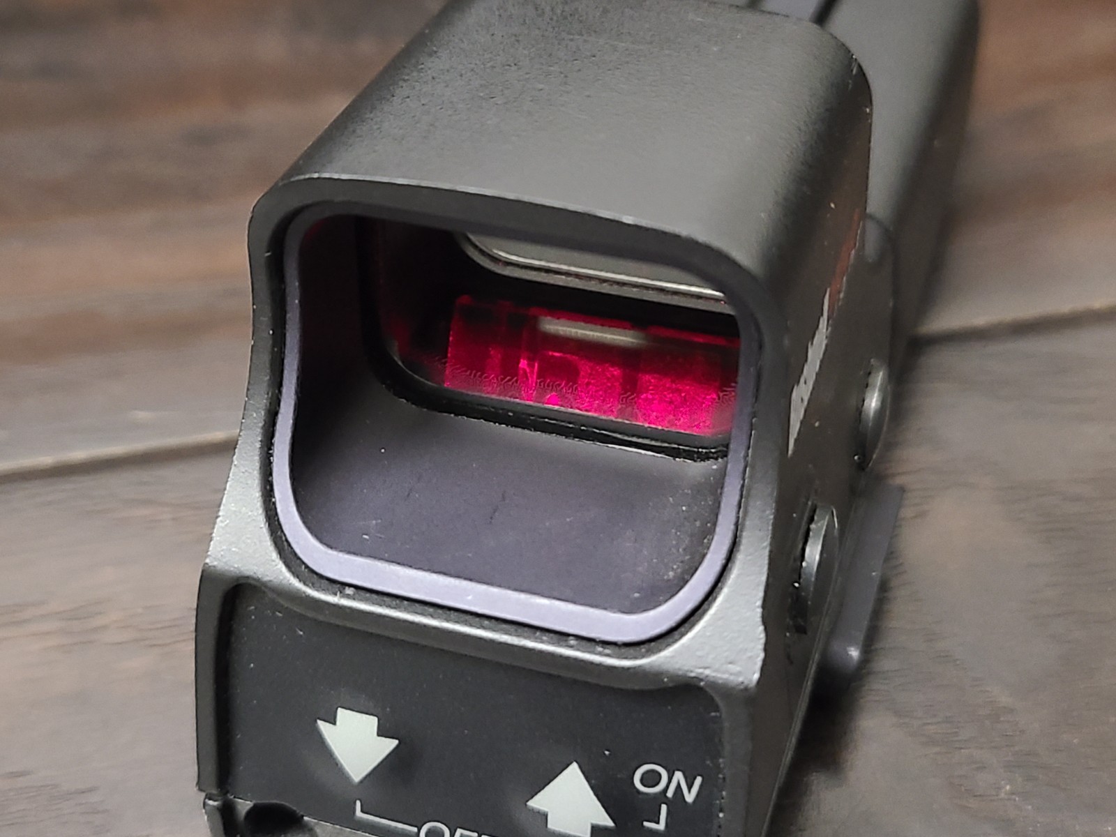 Bushnell Holo Sight  52-0021  - Made by EoTech - AA Batteries, Holographic