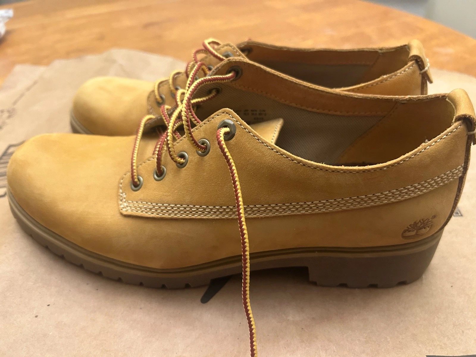 Scarpe Oxford da donna Timberland Earthkeepers Lyonsdale 8520B taglia 9 5