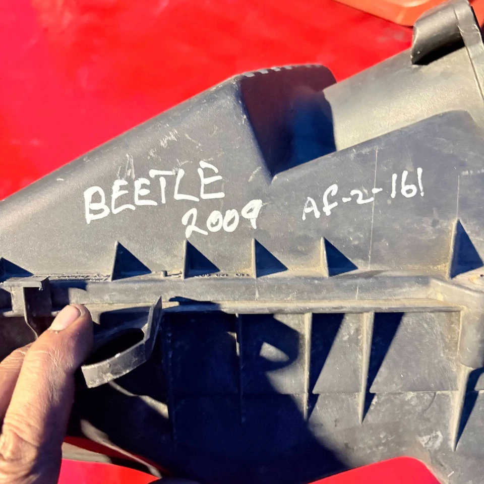 Корпус коробки воздушного фильтра Volkswagen Beetle 2009 - Изображение 3 из 4