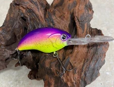 Custom Painted 1.5" Deep Divers Crankbait ( Purple Sunshine w/splatter )