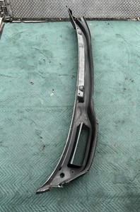 2018-2024 FREIGHTLINER CASCADIA FRONT WINDSHIELD WIPER COWL 18-68985-010 OEM