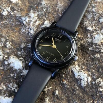 Casio LQ-139AMV-1L Classic Black Resin Black Dial Analog Quarz Damenuhr