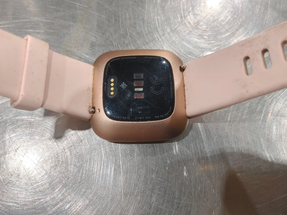 Good Condition FitBit FB507 Versa 2 Rose Gold Smartwatch Untested - Image 3 of 3