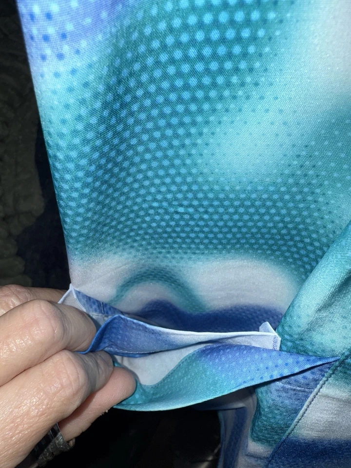 Barco One Womens 4 Pocket Thrive Print Scrub Top Size Medium - Image 3 of 3