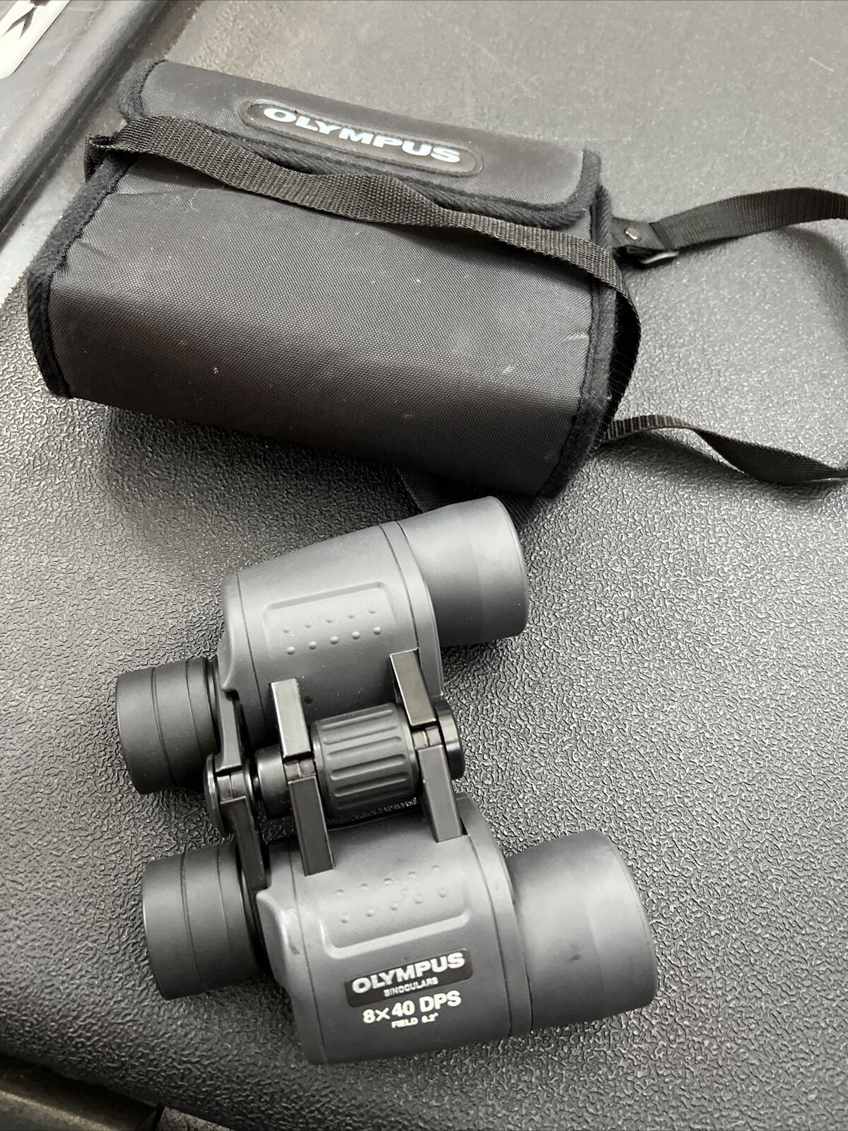 Olympus 8 40 DPS Field 8.2 8.2 Binoculars with soft case |