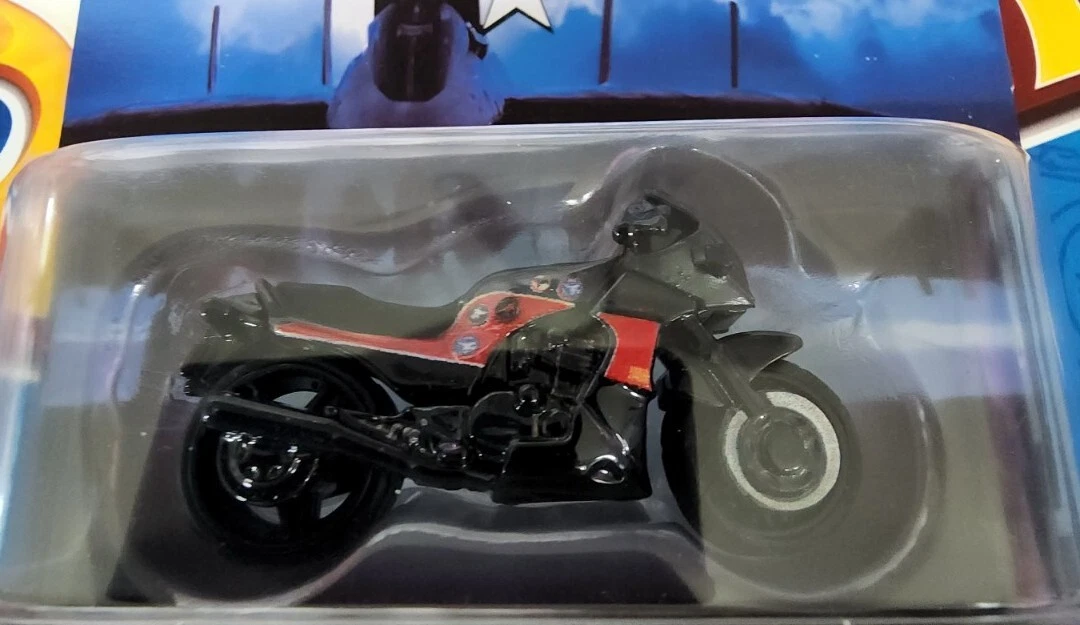KAWASAKI NINJA GPZ 900R Top Gun 2015 Hot Wheels Retro Entertainment MAVERICK